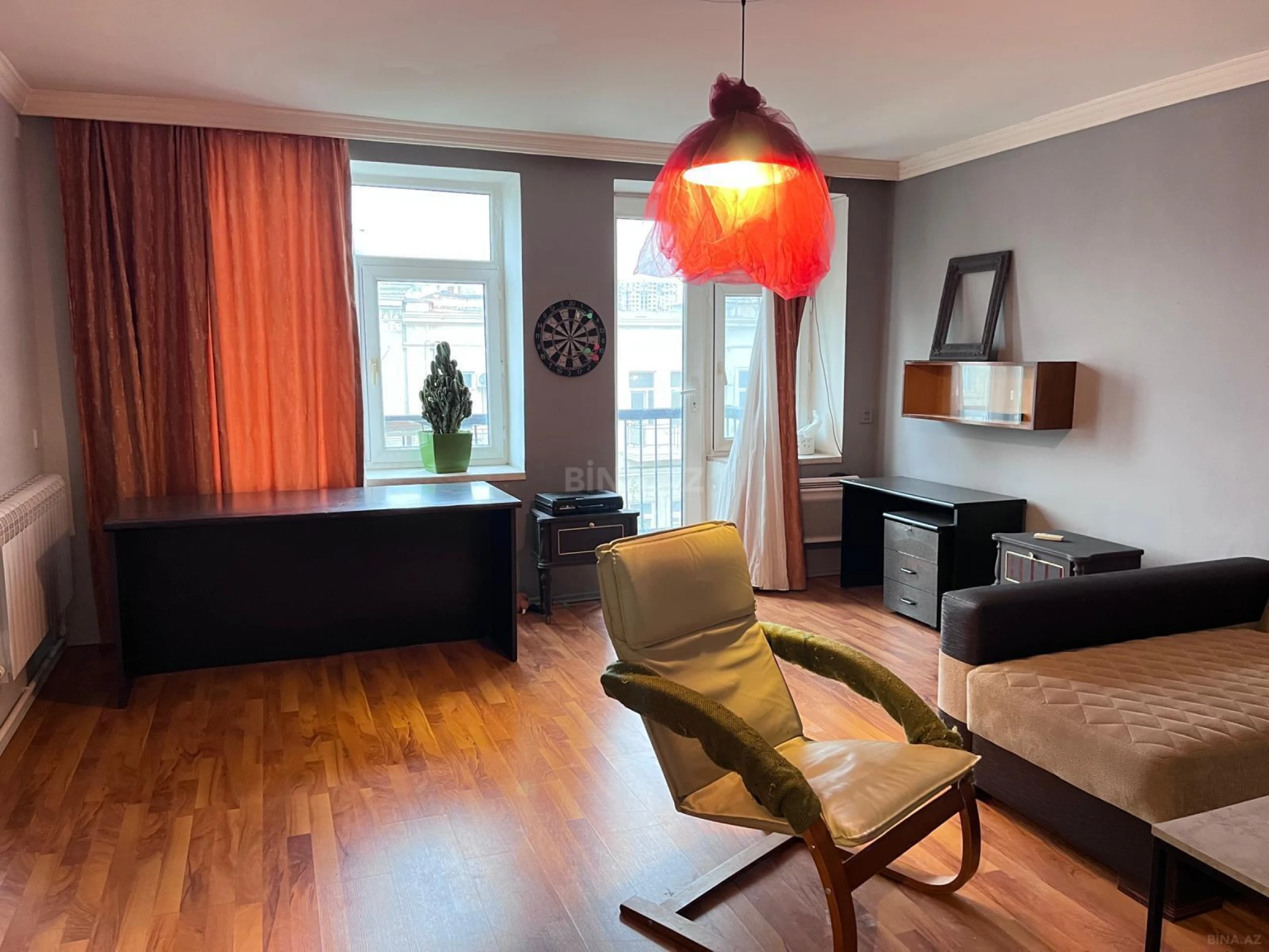 Kirayə verilir 2 otaqlı mənzil 65 m²