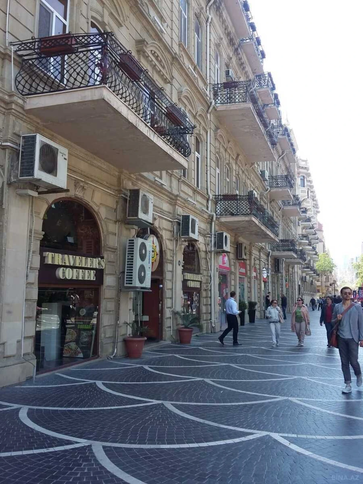 Kirayə verilir 2 otaqlı mənzil 65 m²