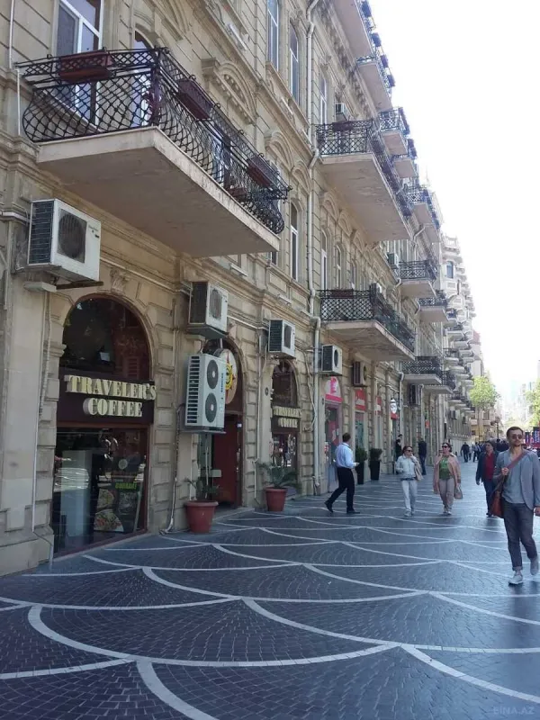 Kirayə verilir 2 otaqlı mənzil 65 m²