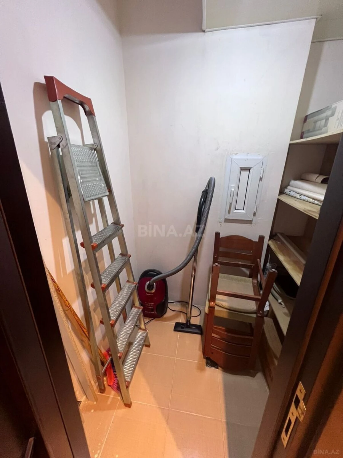 Kirayə verilir 2 otaqlı mənzil 111 m²