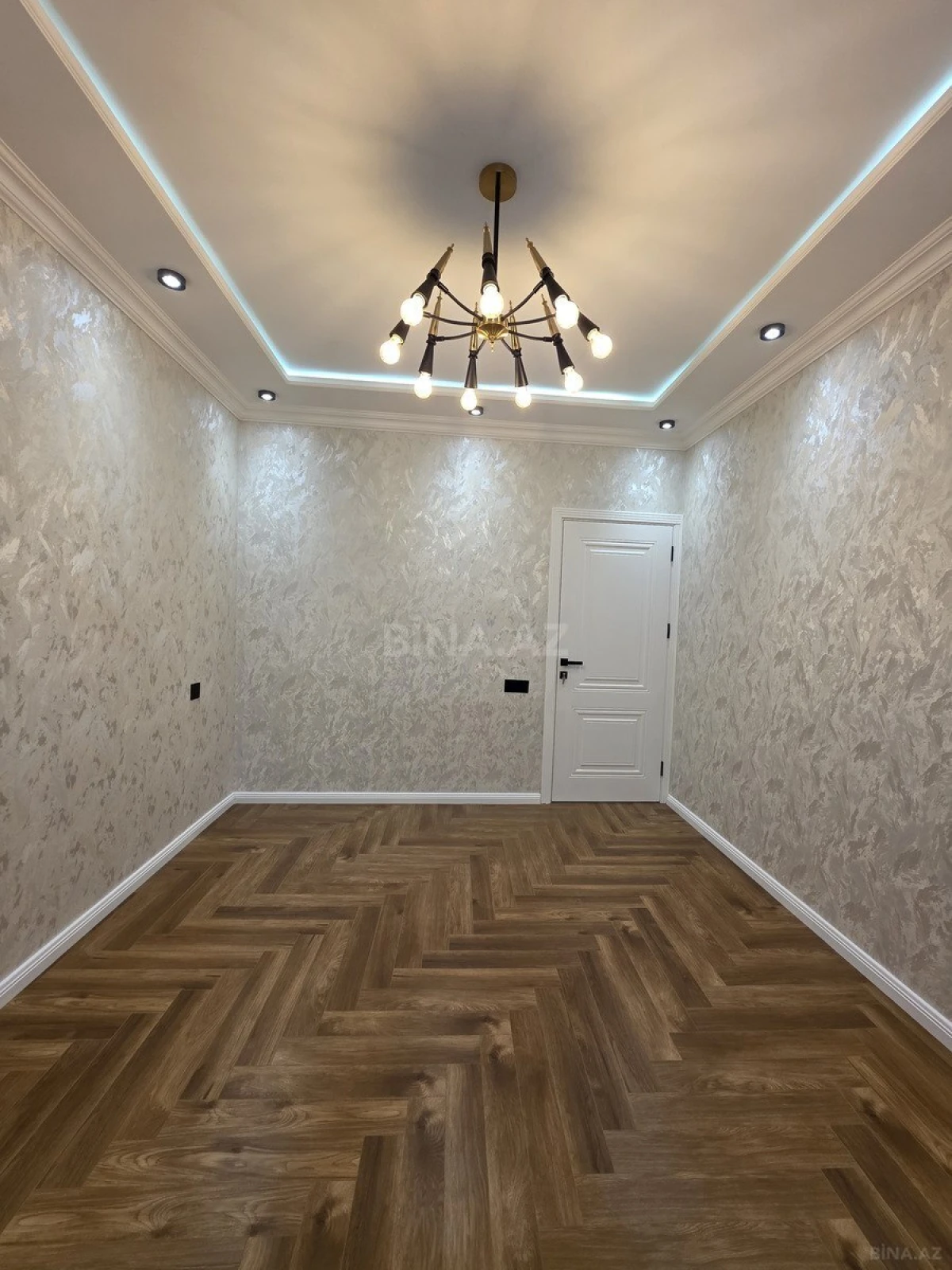 Satılır 3 otaqlı mənzil 75 m²