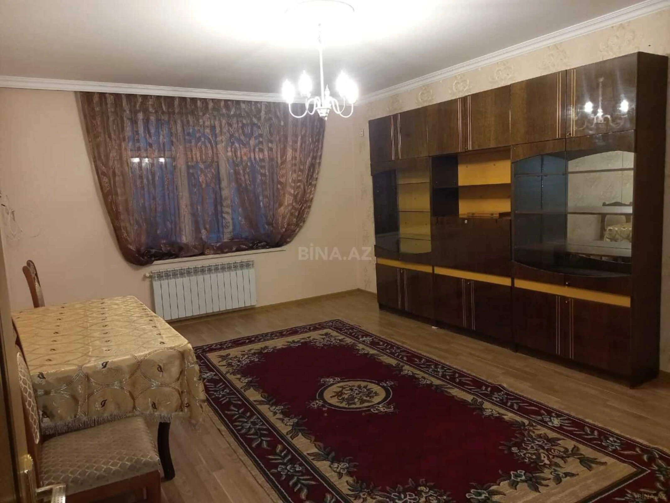 Kirayə verilir 2 otaqlı mənzil 75 m²