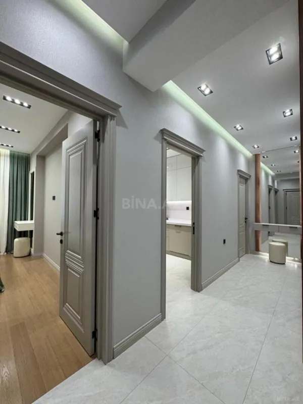 Satılır 2 otaqlı mənzil 77 m²