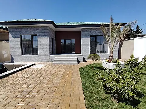 Satılır 4 otaqlı həyət evi 150 m²