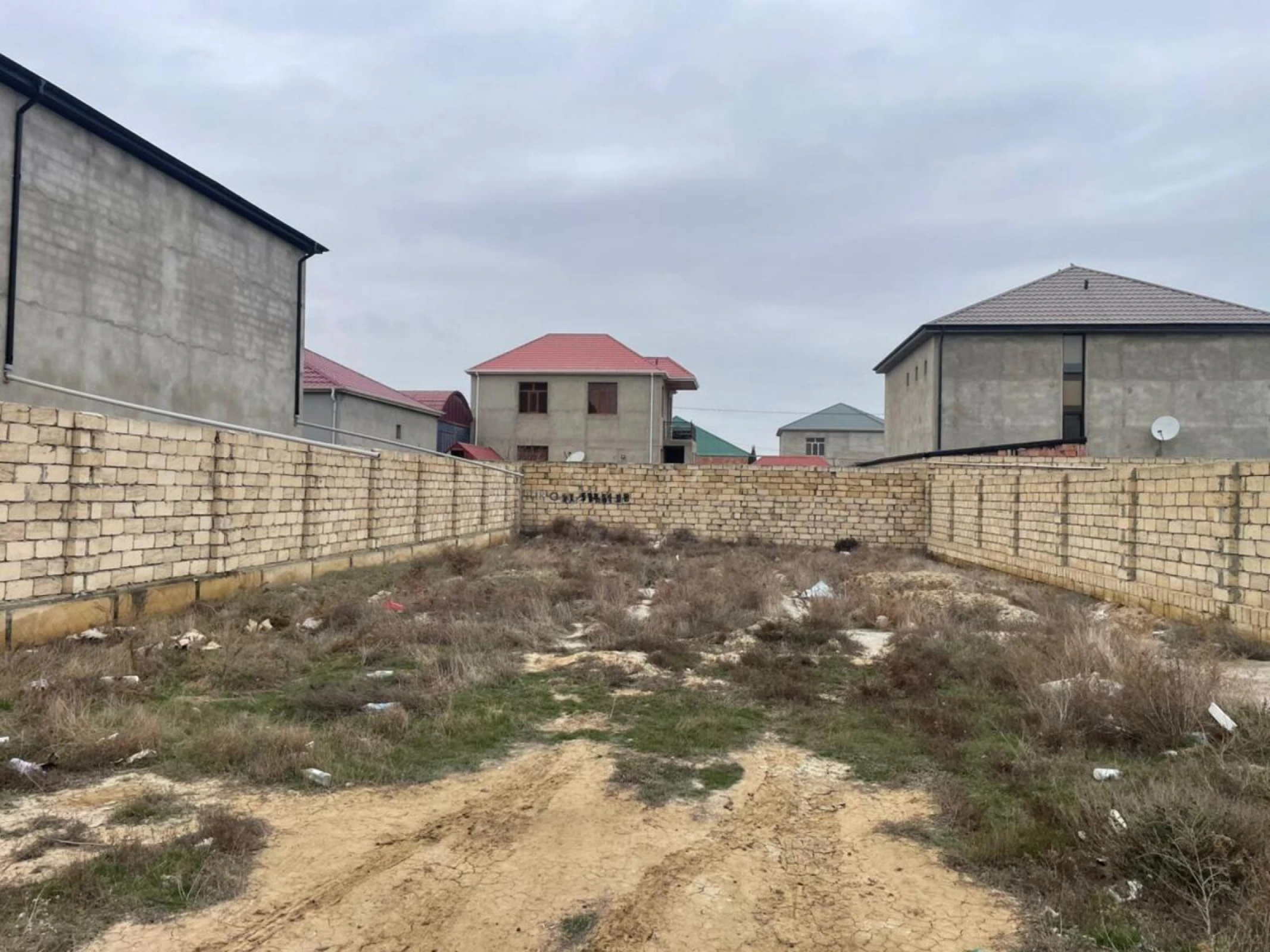 Satılır torpaq sahəsi 4 m²