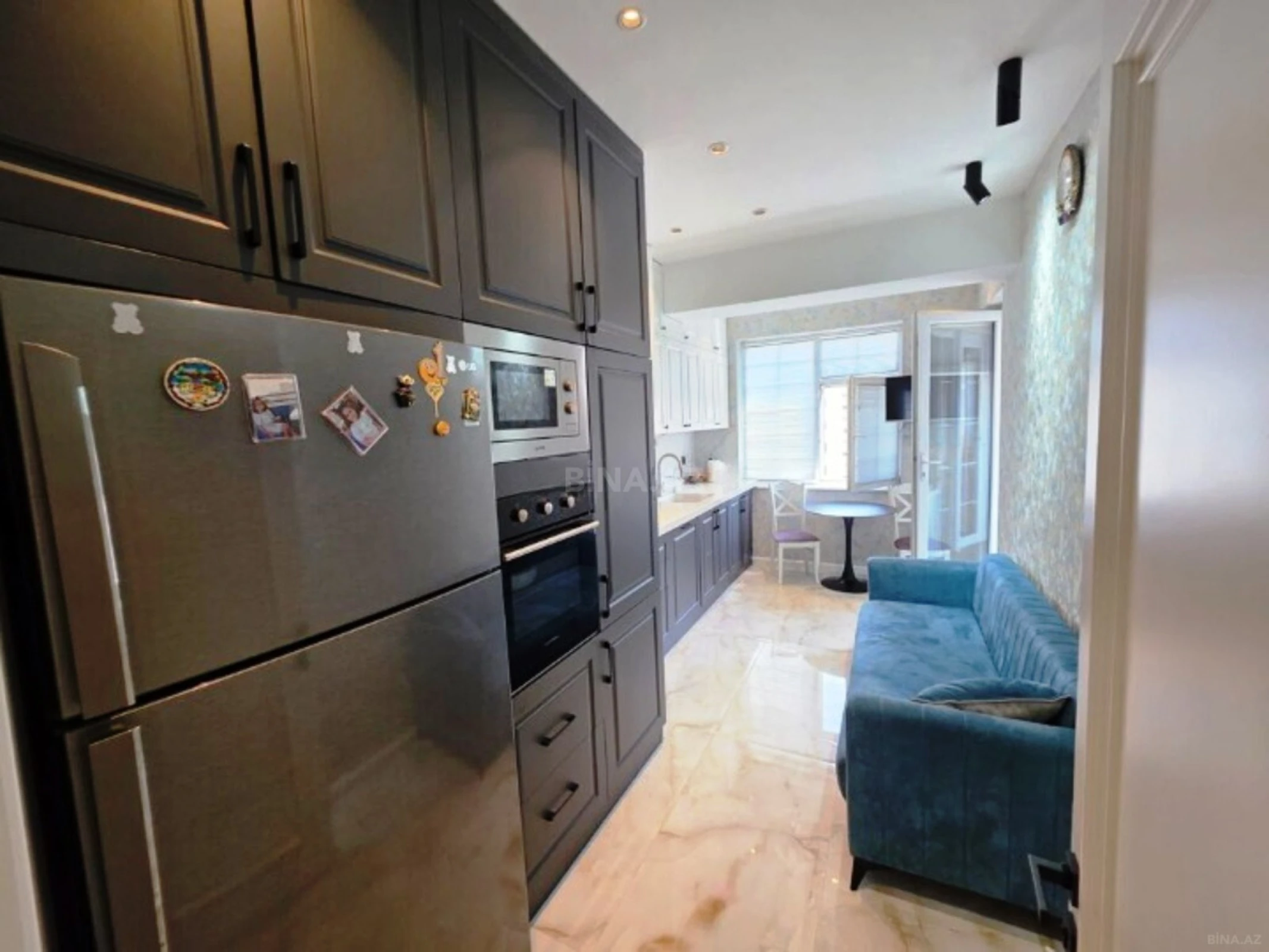 Satılır 3 otaqlı mənzil 128 m²