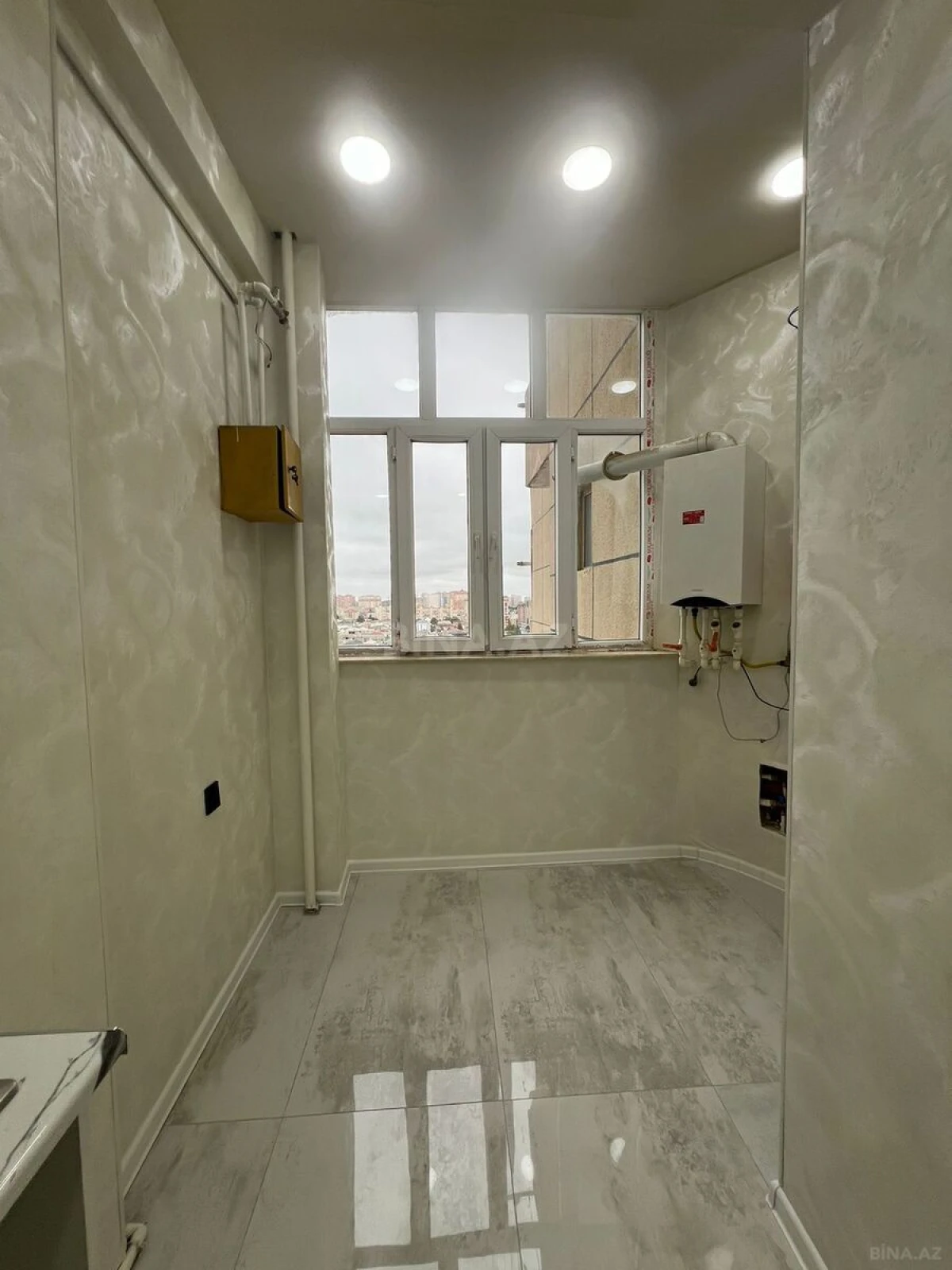 Satılır 3 otaqlı mənzil 75 m²