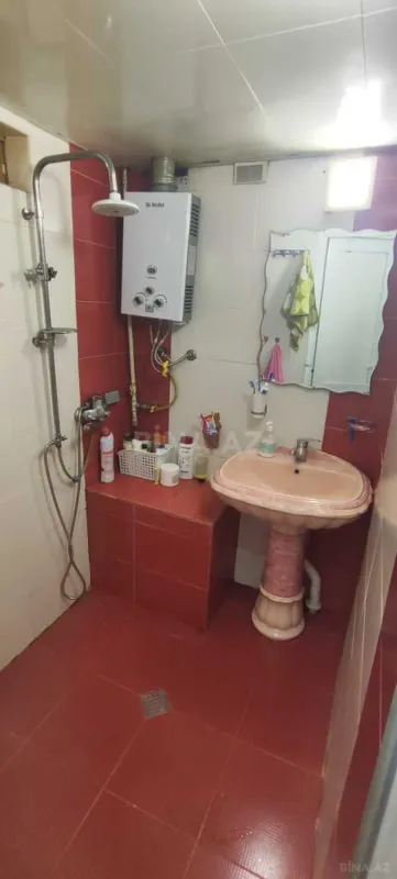 Satılır 4 otaqlı mənzil 100 m²