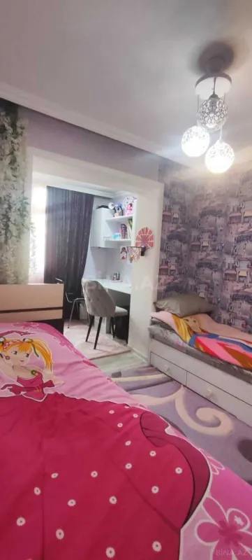 Satılır 4 otaqlı mənzil 100 m²