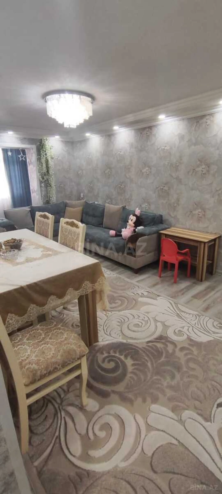Satılır 4 otaqlı mənzil 100 m²