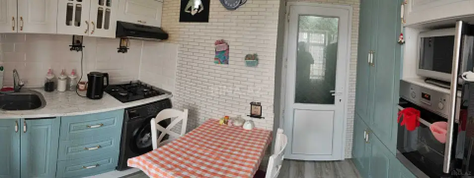 Satılır 4 otaqlı mənzil 100 m²