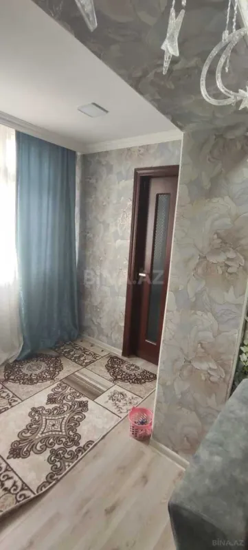 Satılır 4 otaqlı mənzil 100 m²