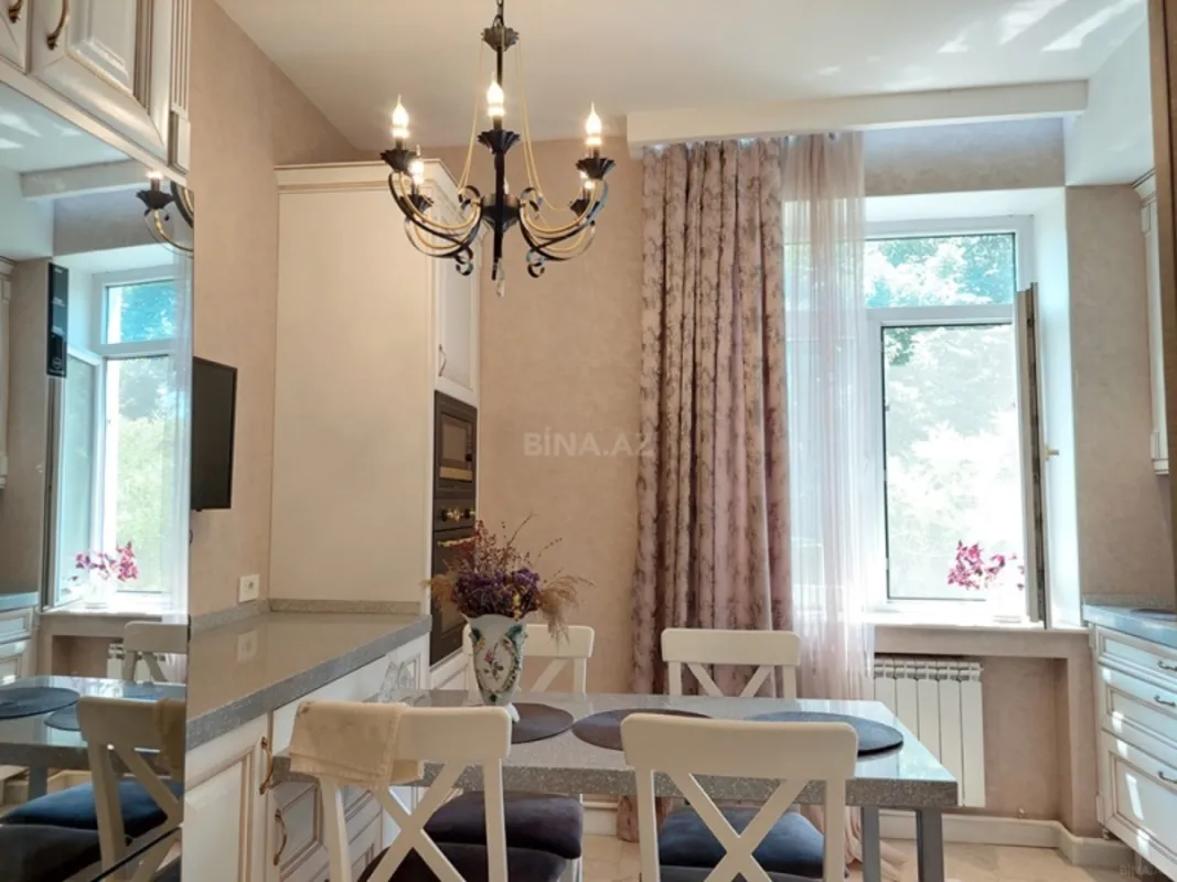 Kirayə verilir 3 otaqlı mənzil 100 m²