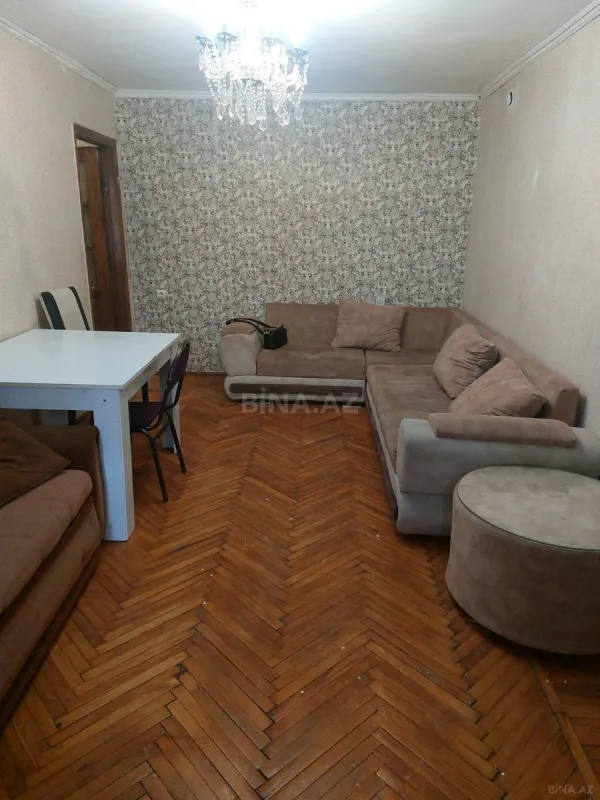 Kirayə verilir 2 otaqlı mənzil 70 m²