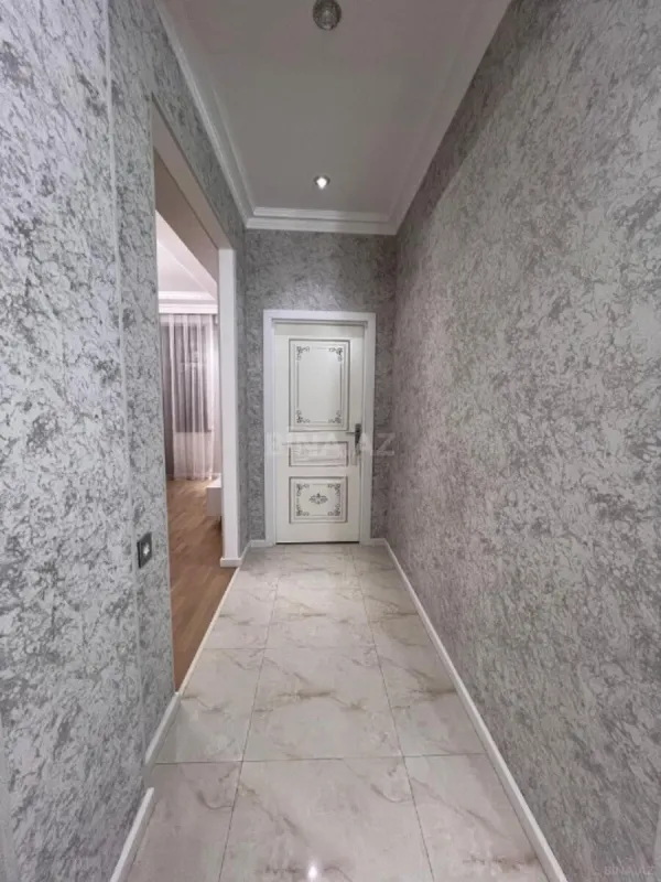Kirayə verilir 2 otaqlı mənzil 90 m²