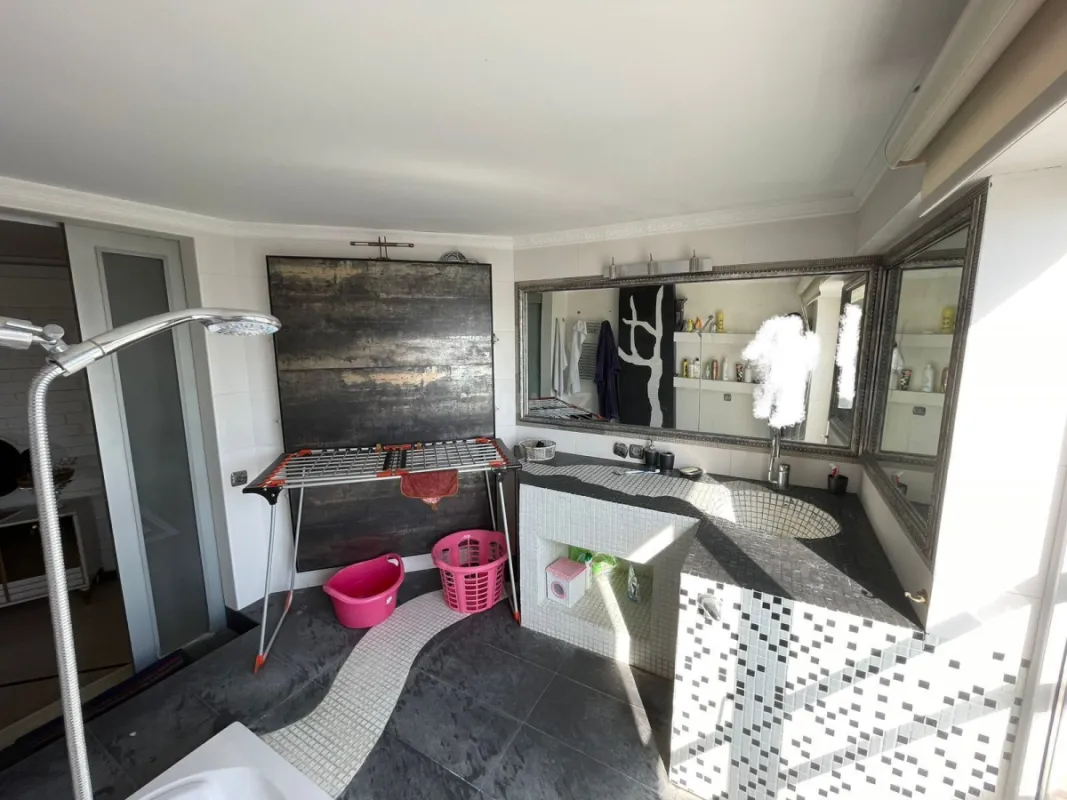 Kirayə verilir 3 otaqlı mənzil 137 m²