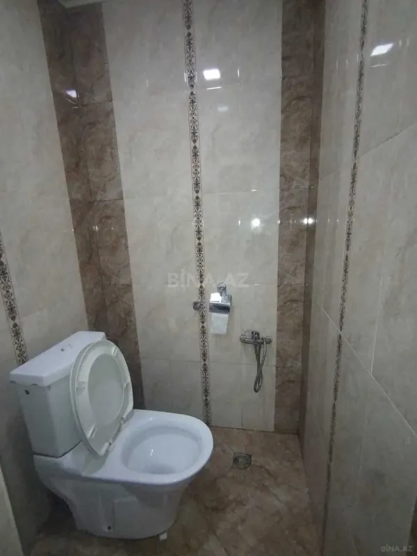 Satılır 5 otaqlı həyət evi 200 m²