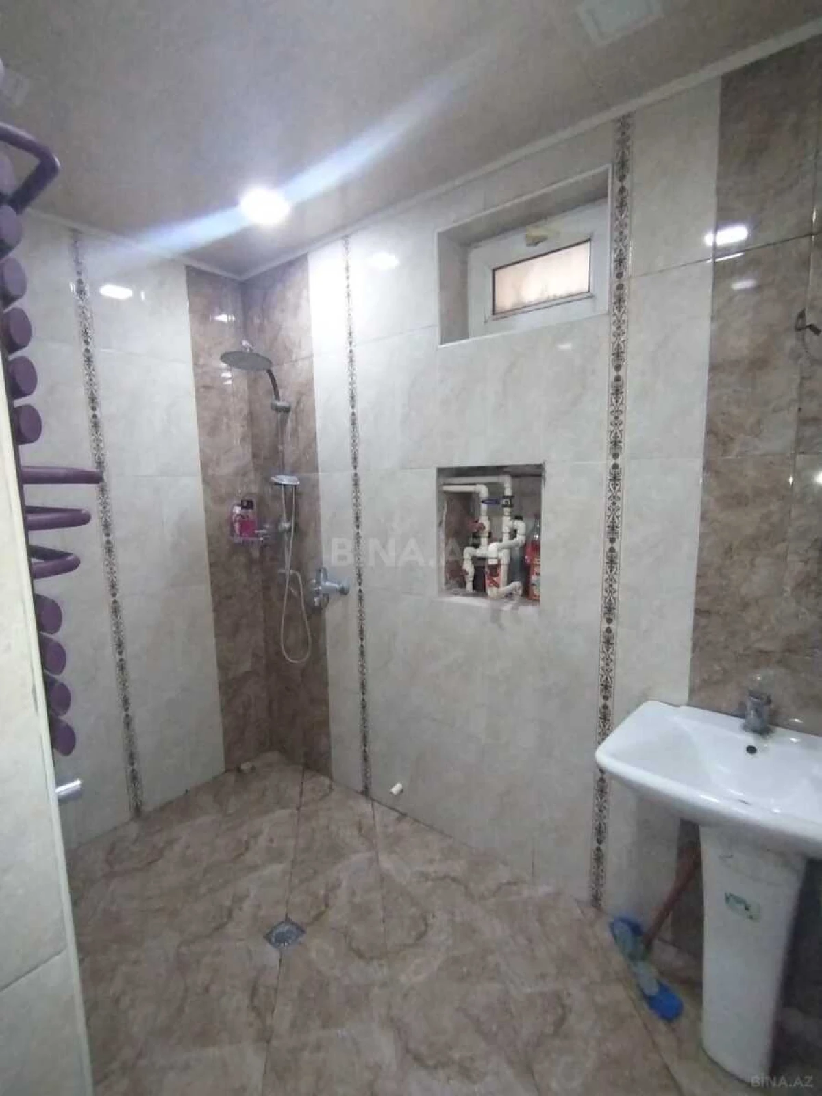 Satılır 5 otaqlı həyət evi 200 m²