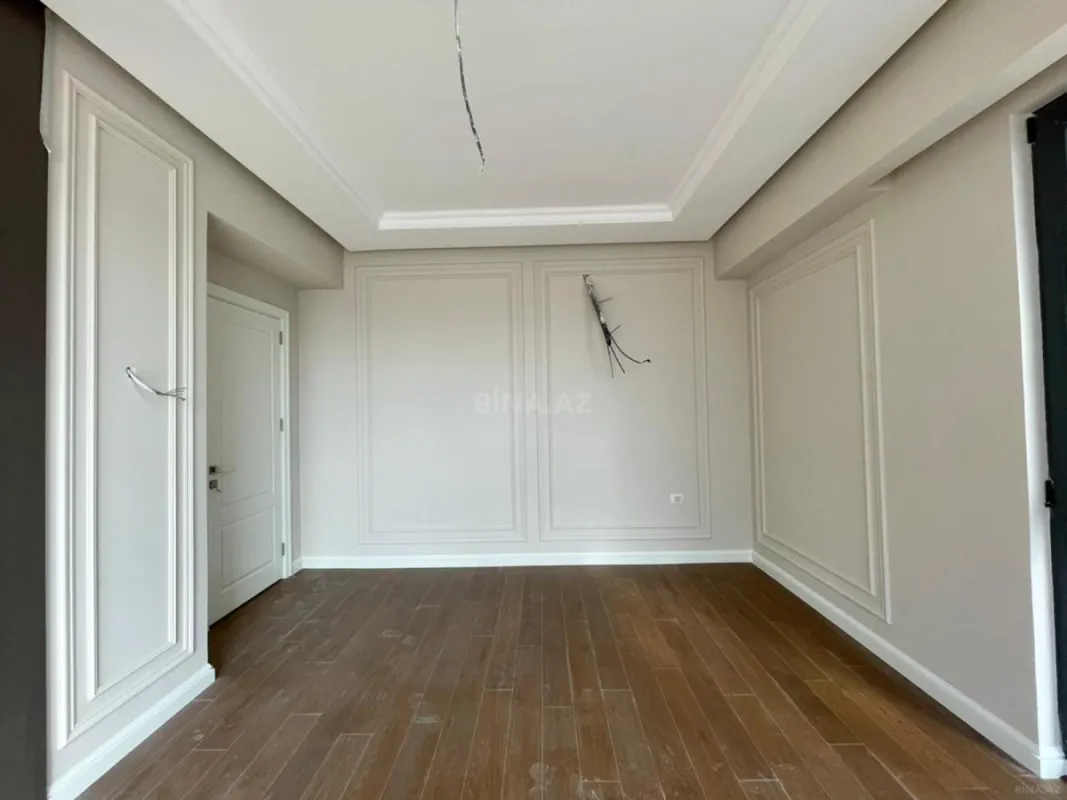 Satılır 3 otaqlı mənzil 92 m²