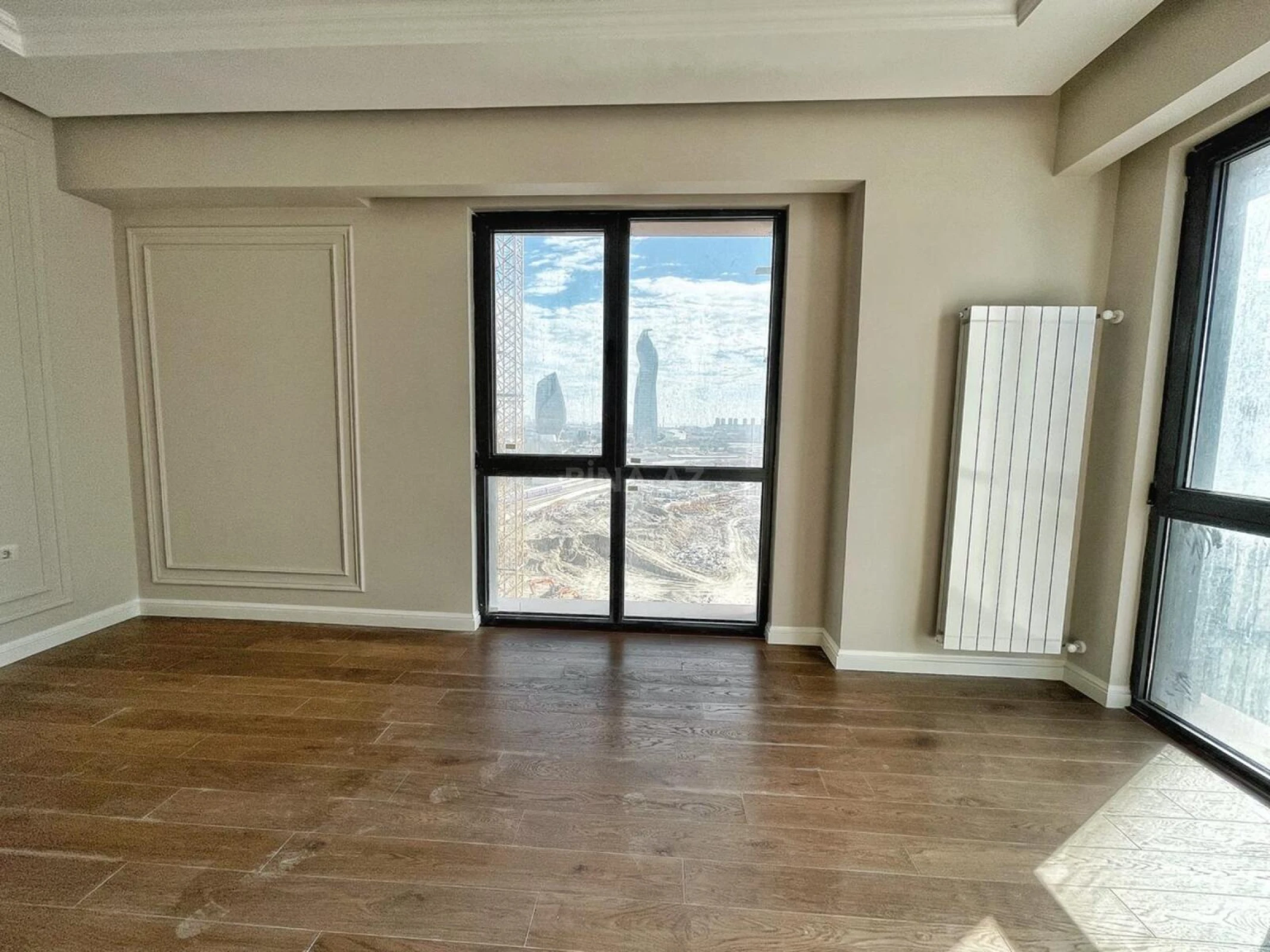 Satılır 3 otaqlı mənzil 92 m²