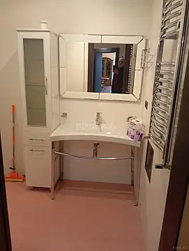 Satılır 4 otaqlı mənzil 200 m²