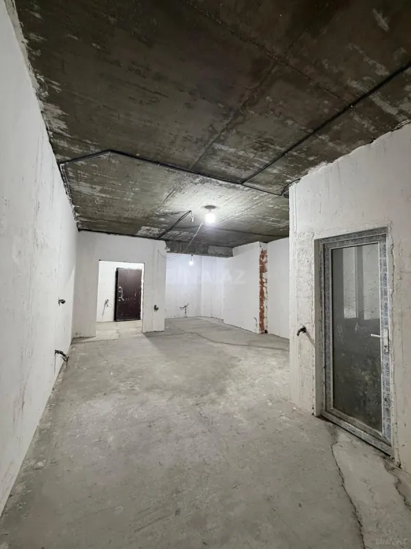 Satılır 3 otaqlı mənzil 123 m²
