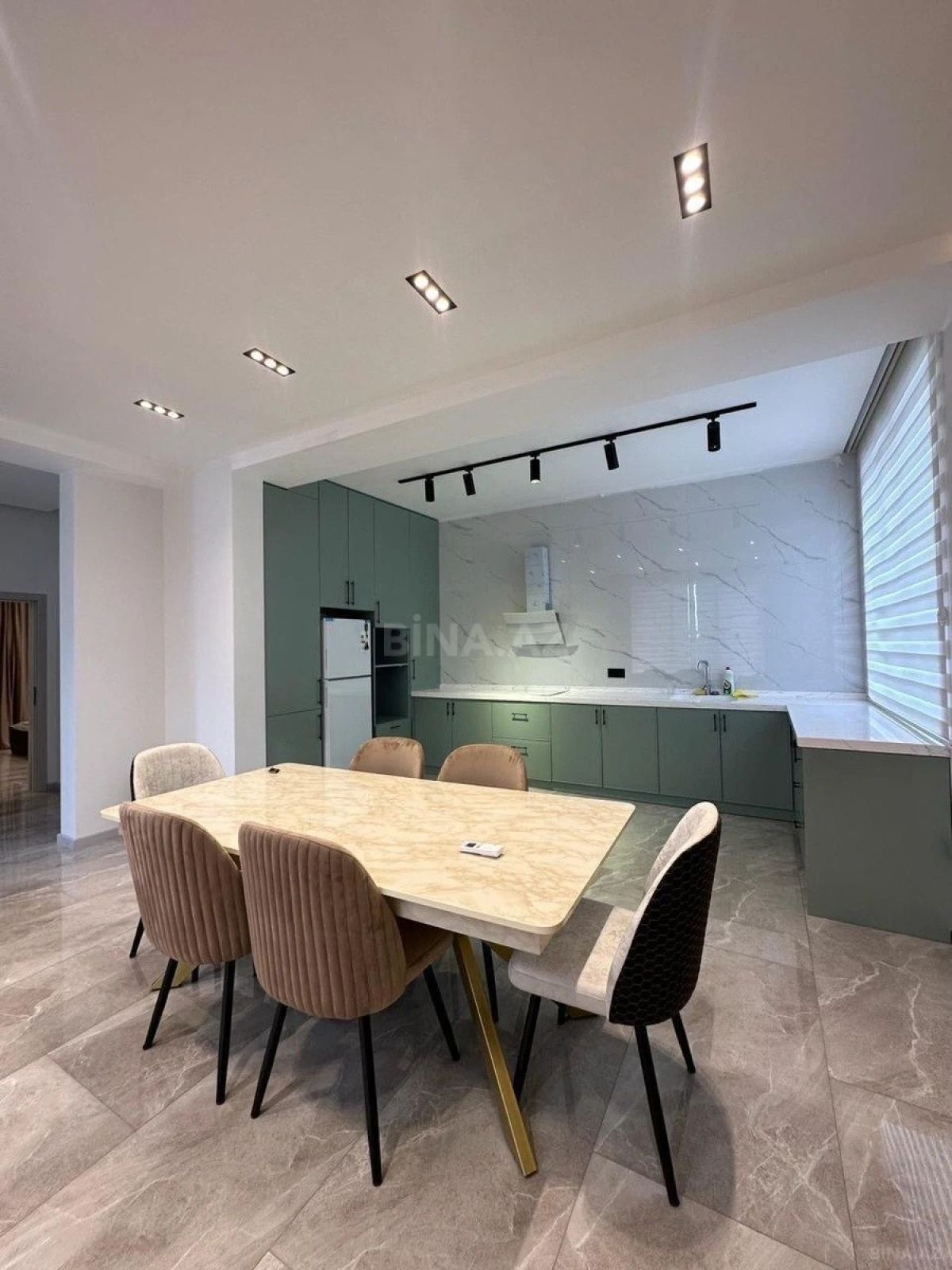 Kirayə verilir 3 otaqlı həyət evi 360 m²