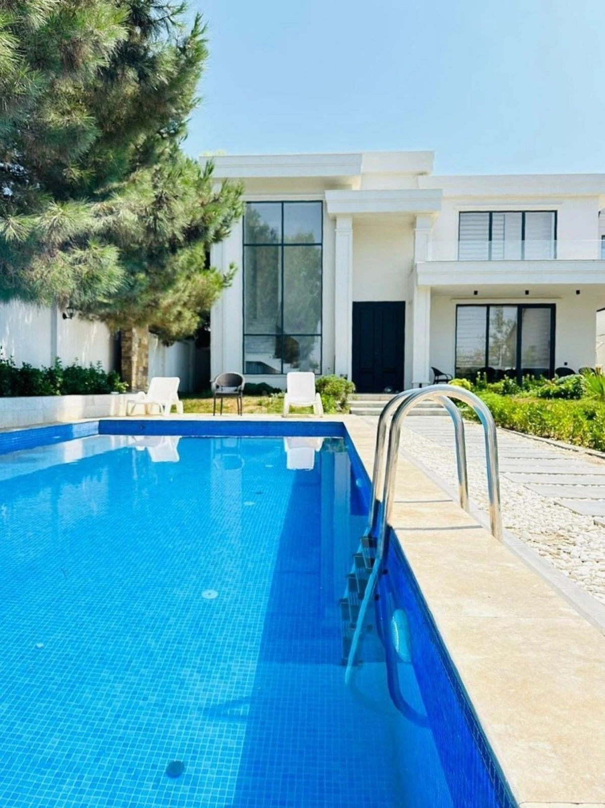 Kirayə verilir 3 otaqlı həyət evi 360 m²