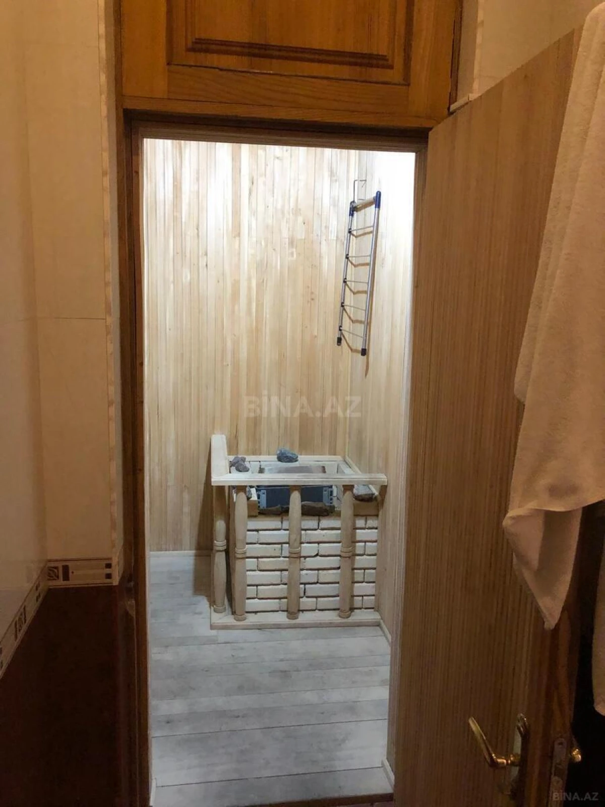 Satılır 6 otaqlı həyət evi 450 m²