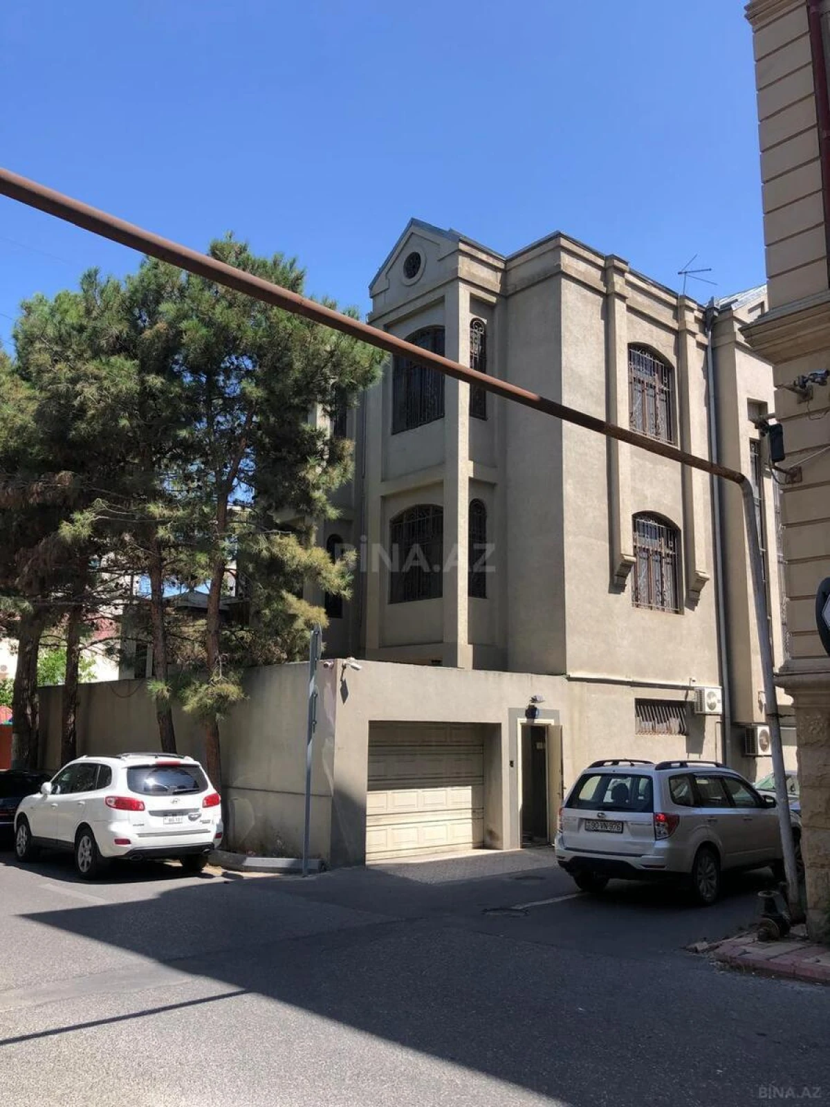 Satılır 6 otaqlı həyət evi 450 m²
