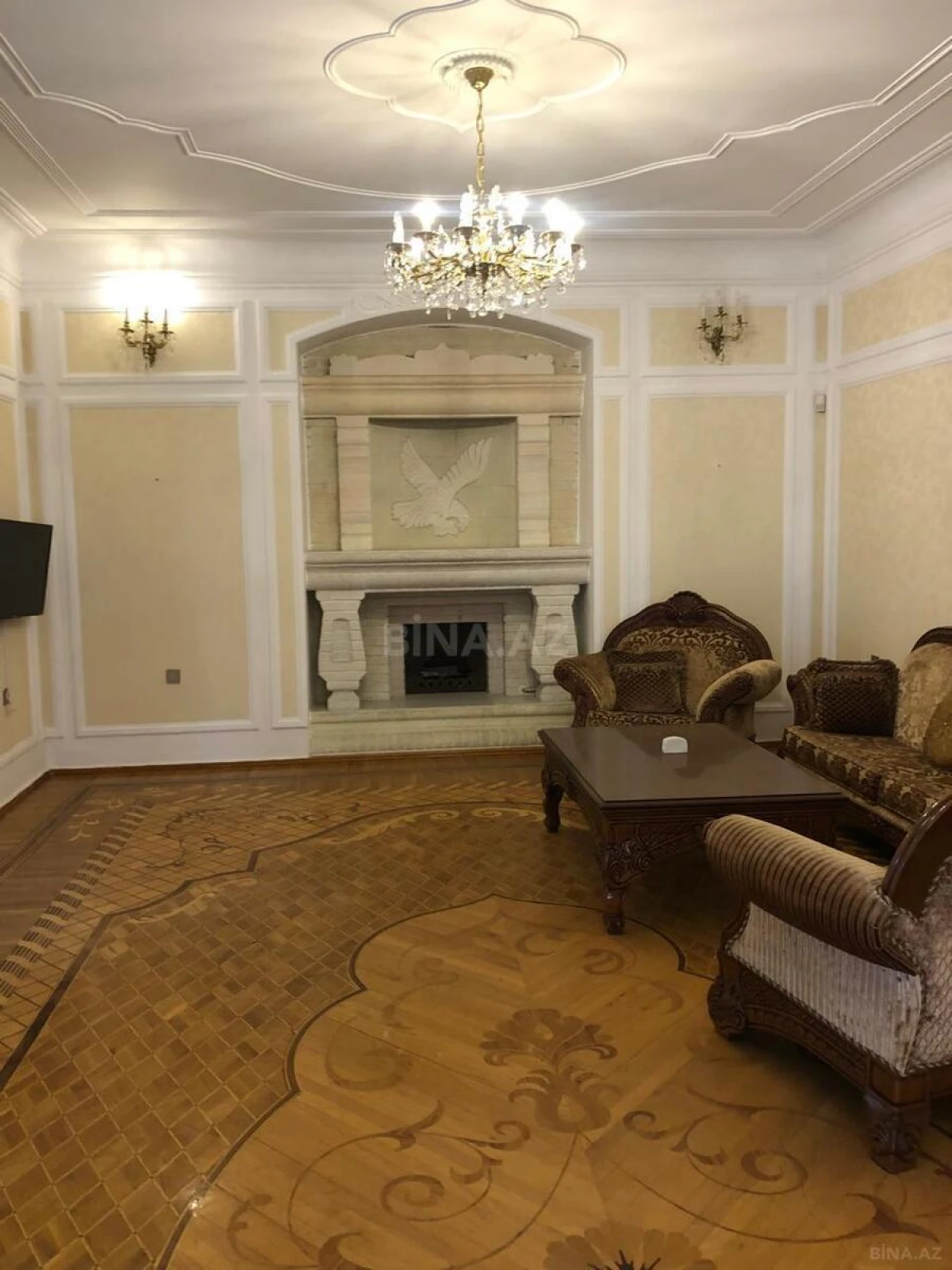 Satılır 6 otaqlı həyət evi 450 m²