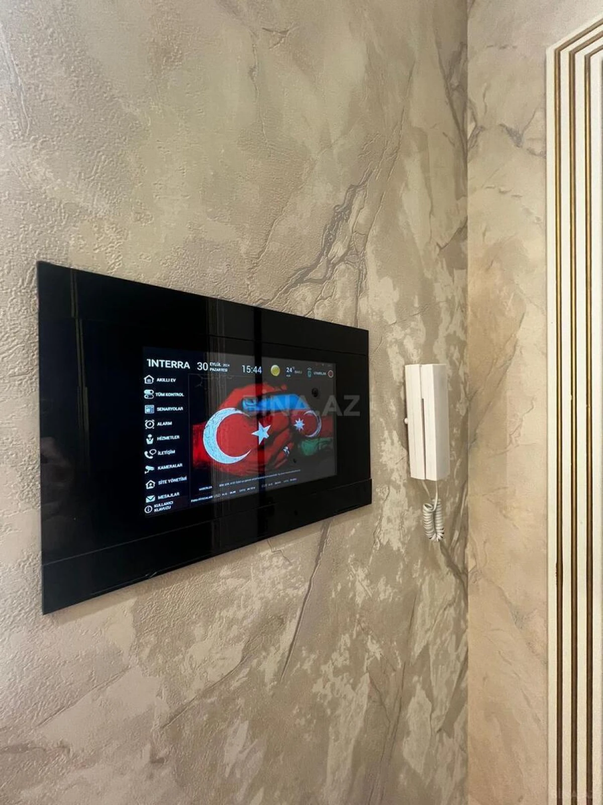 Satılır 3 otaqlı mənzil 146 m²