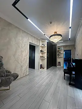 Satılır 3 otaqlı mənzil 146 m²