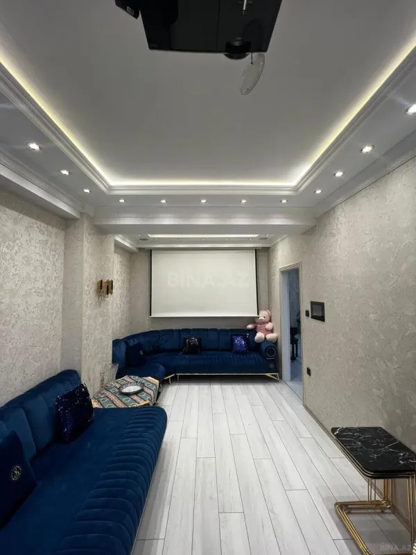 Satılır 3 otaqlı mənzil 146 m²