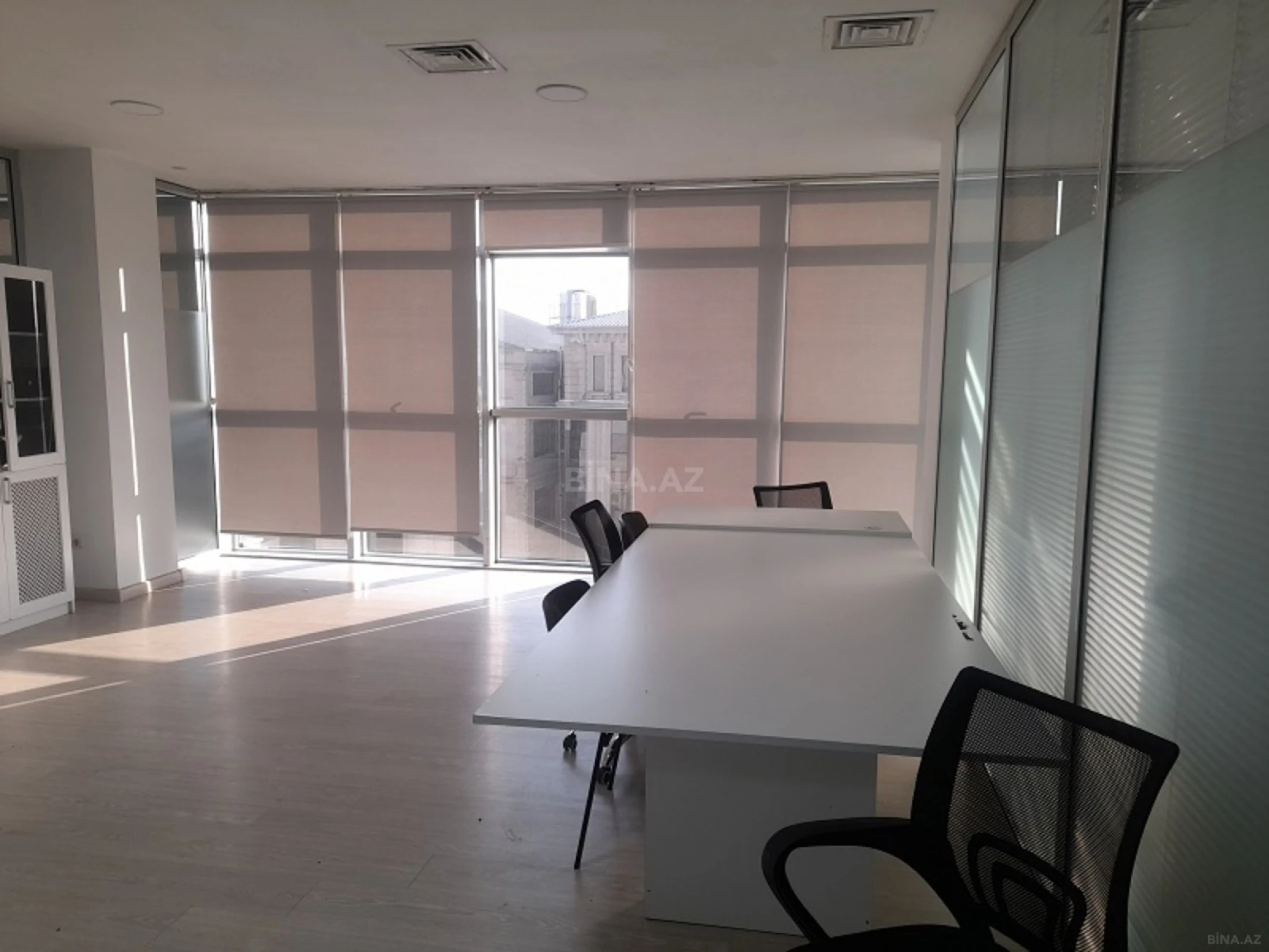 Kirayə verilir 4 otaqlı ofis 120 m²