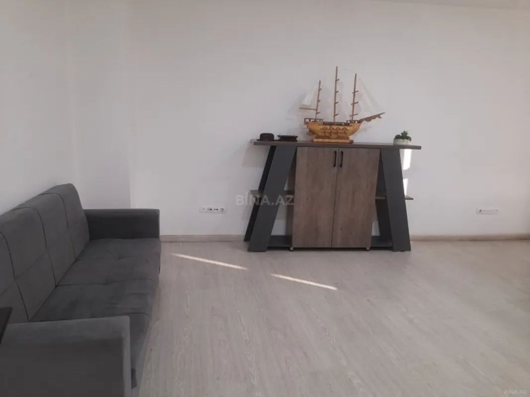Kirayə verilir 4 otaqlı ofis 120 m²