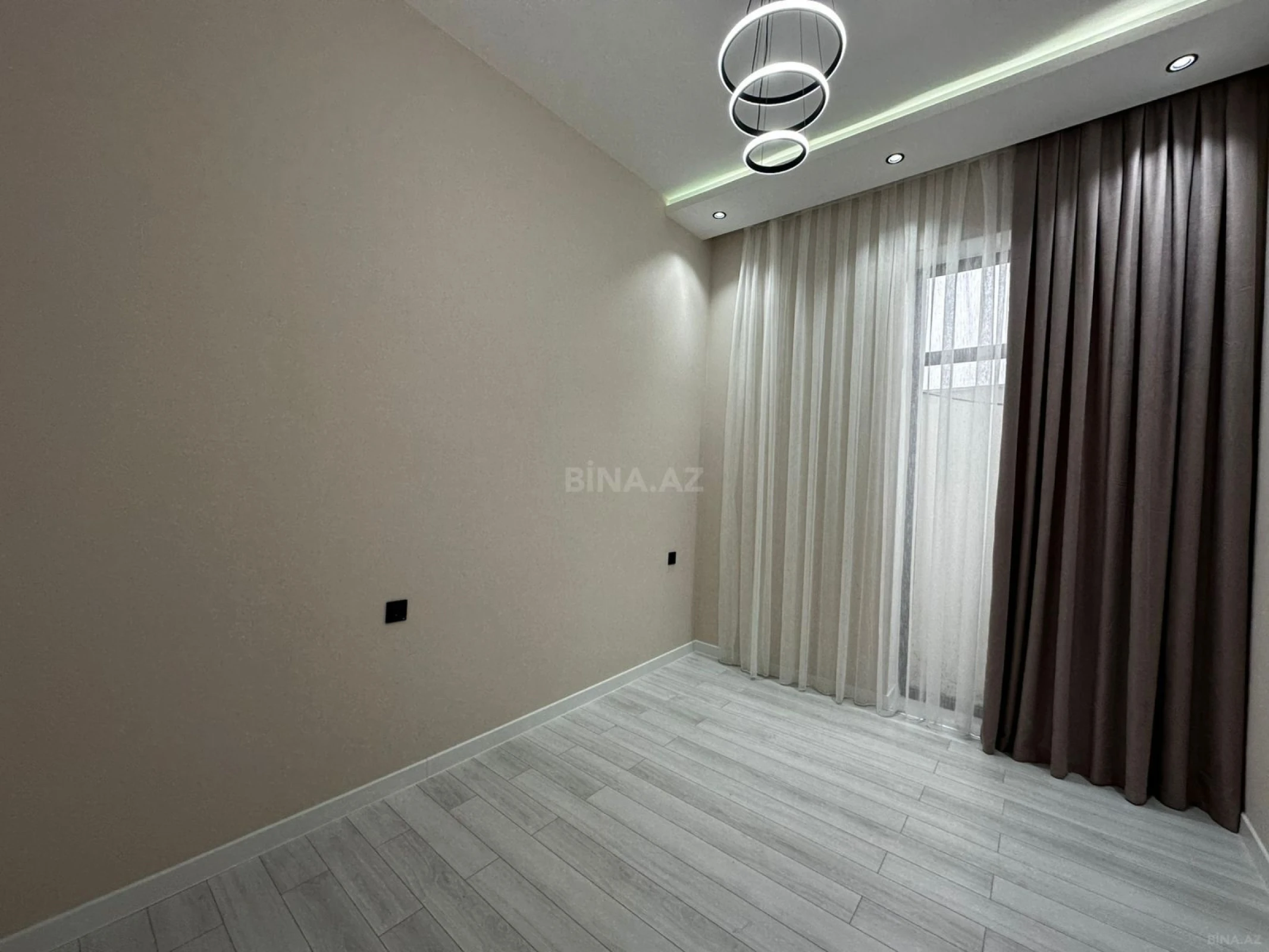 Satılır 4 otaqlı həyət evi 150 m²