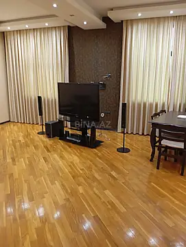 Satılır 2 otaqlı mənzil 70 m²