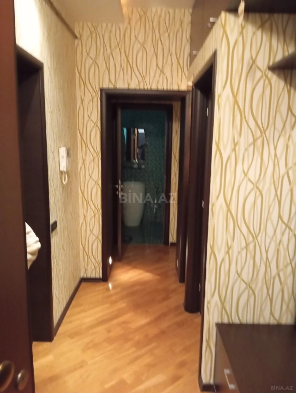 Satılır 2 otaqlı mənzil 70 m²