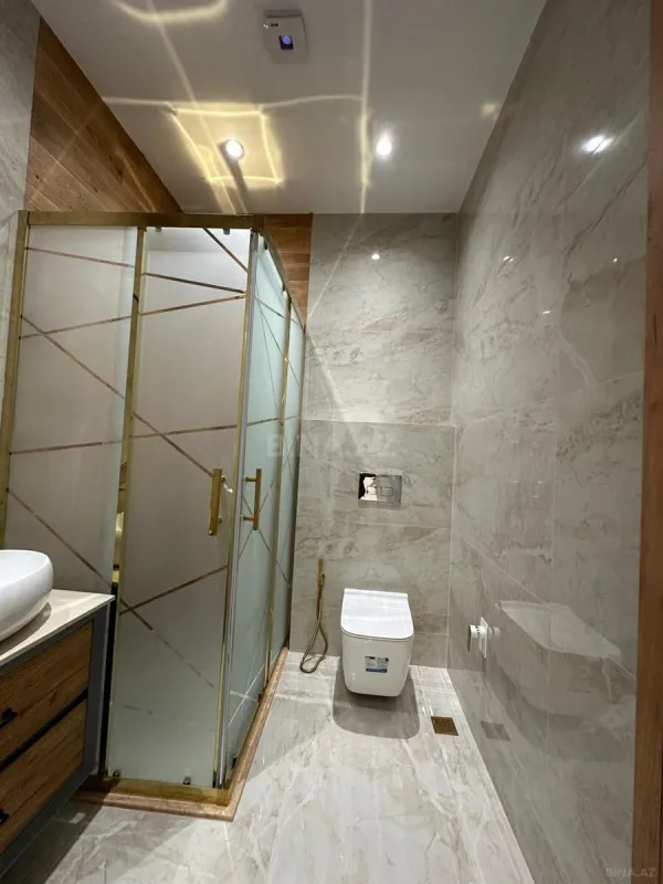 Satılır 2 otaqlı mənzil 90 m²