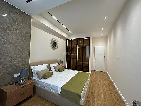 Satılır 2 otaqlı mənzil 90 m²