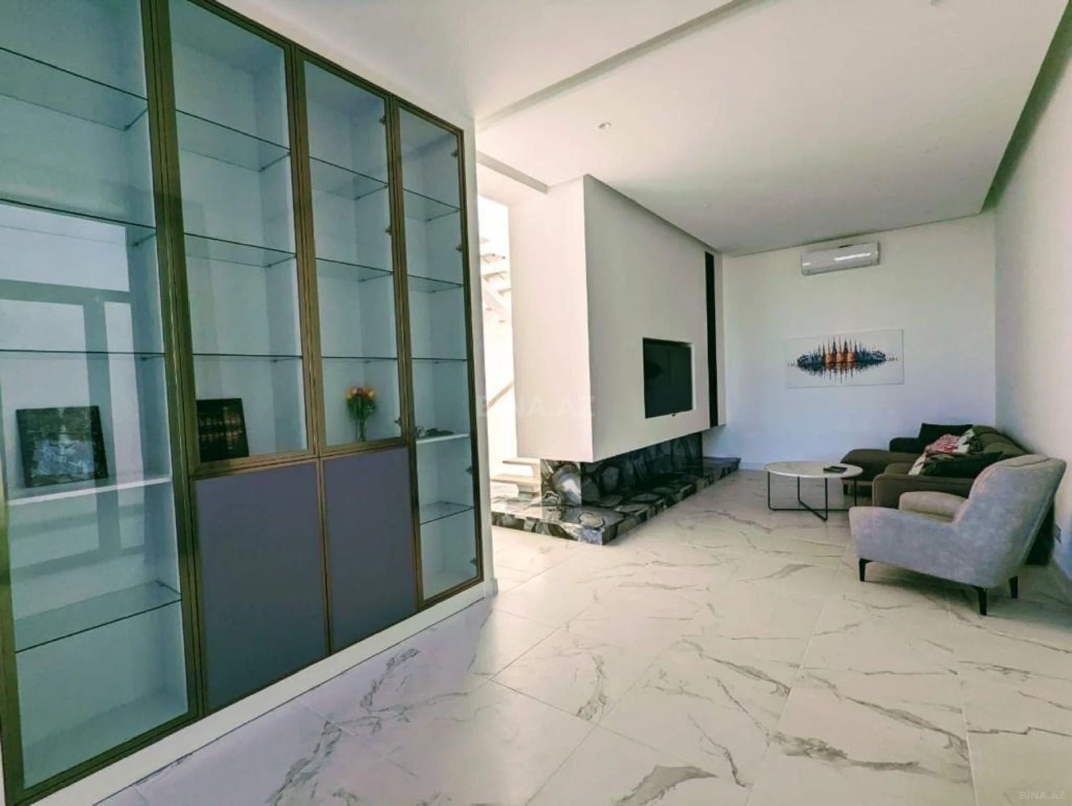 Kirayə verilir 5 otaqlı həyət evi 360 m²