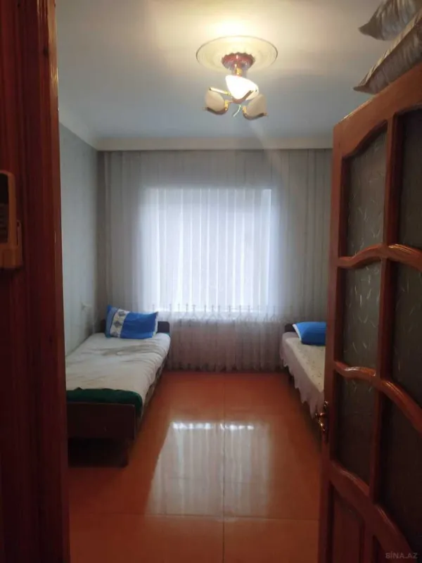 Kirayə verilir 3 otaqlı mənzil 90 m²