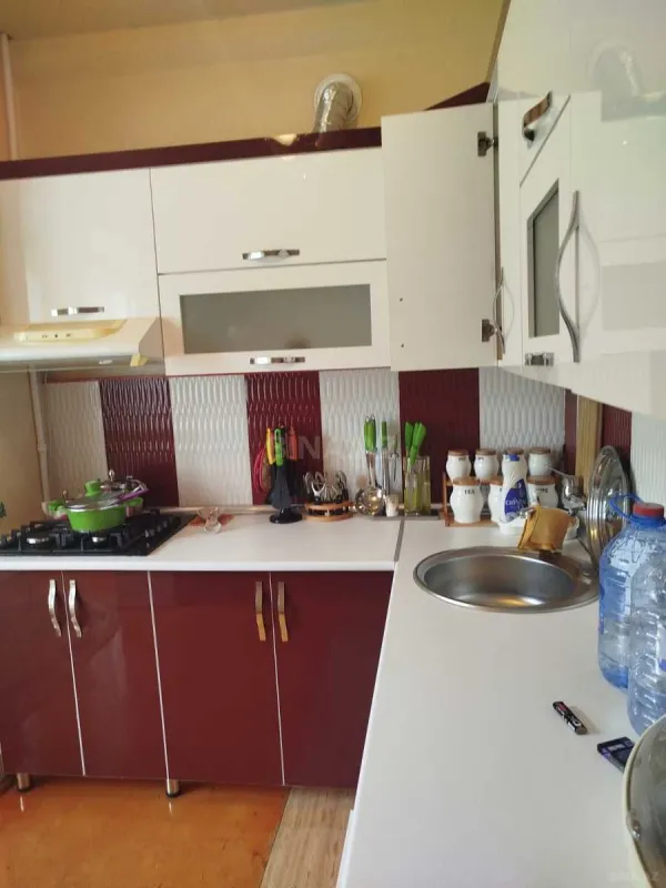 Kirayə verilir 3 otaqlı mənzil 90 m²