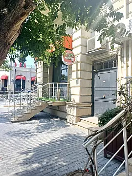 Kirayə verilir 3 otaqlı mənzil 120 m²