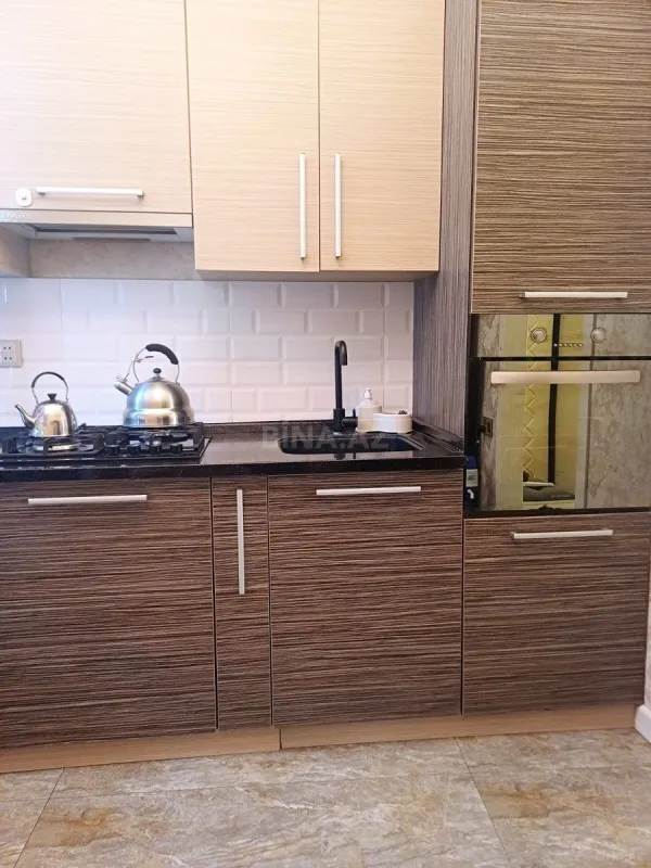 Kirayə verilir 3 otaqlı mənzil 120 m²