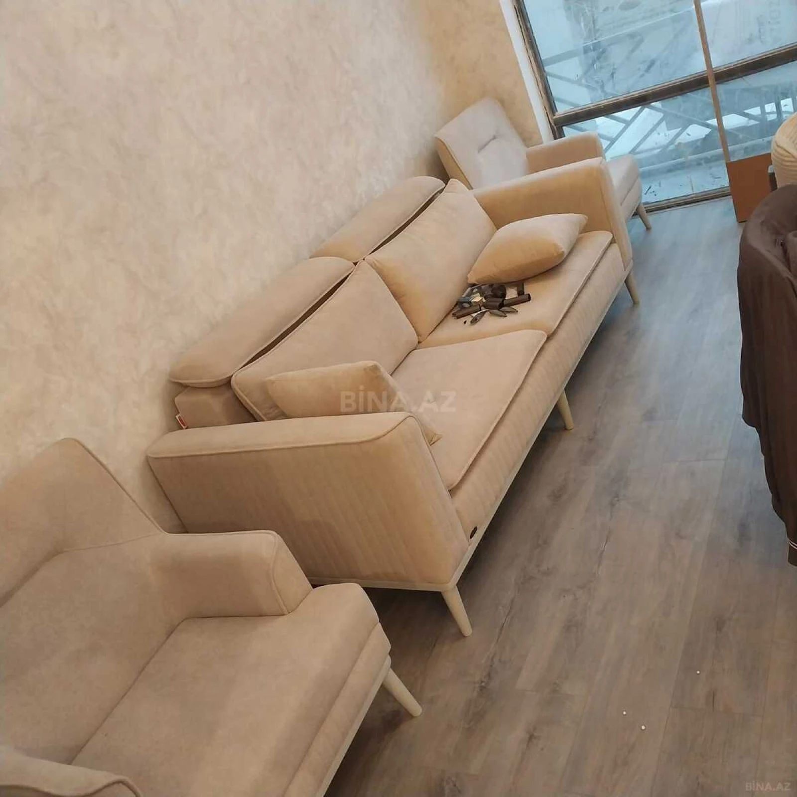 Kirayə verilir 2 otaqlı mənzil 73 m²