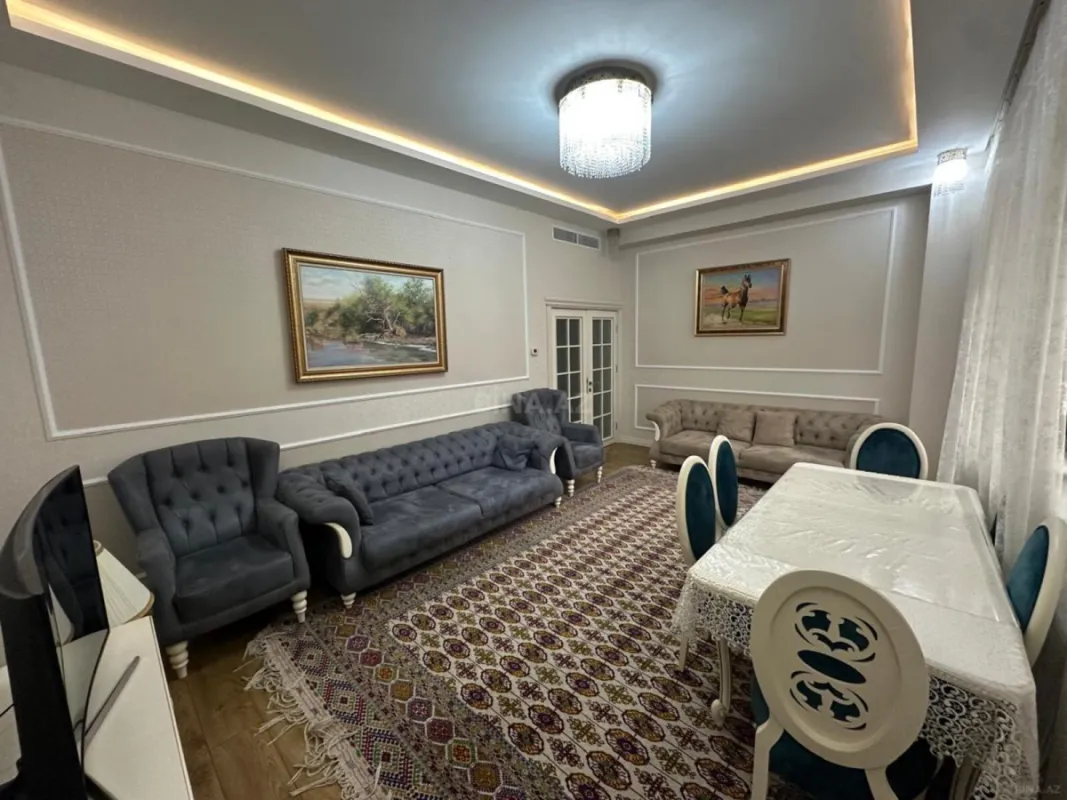 Kirayə verilir 3 otaqlı mənzil 106 m²