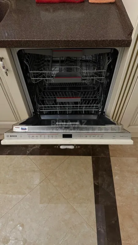 Kirayə verilir 3 otaqlı mənzil 106 m²