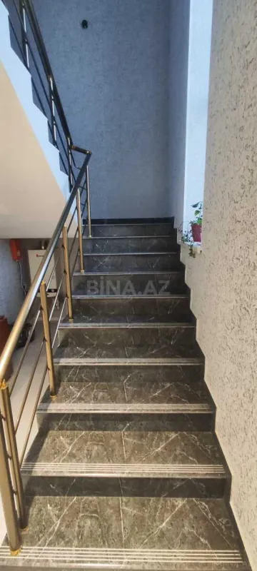 Satılır 5 otaqlı həyət evi 150 m²